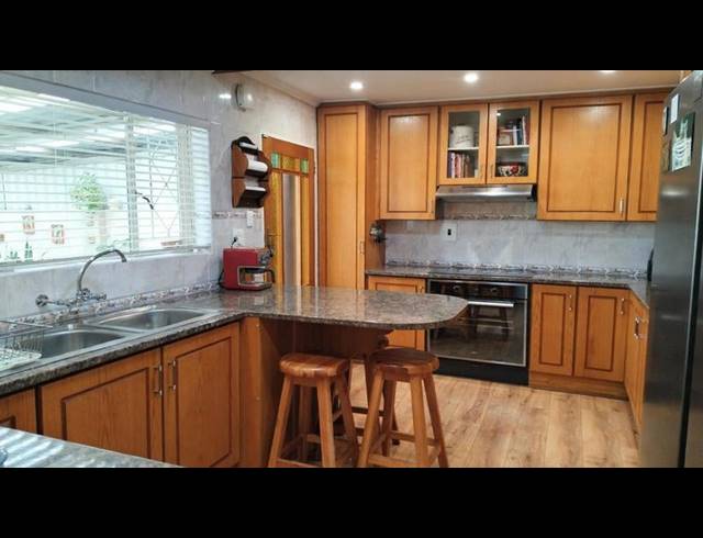 3 BEDROOM HOUSE FOR SALE IN GOLF PARK